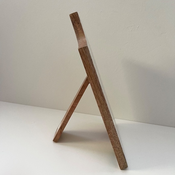 NEW Nicole Miller Decorative Wooden Tile-Inspired Necklace Display Easel Stand - Picture 3 of 4